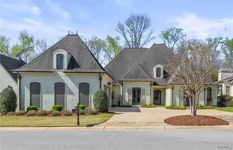 2715 Beacon Hill Pkwy, Tuscaloosa, AL 35406