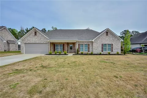 13867 Grand Pointe Blvd, Northport, AL 35475