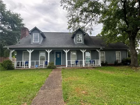 2031 Mountainbrook Dr, Cottondale, AL 35453