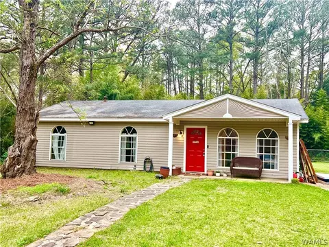 10671 Melrose Ln, Cottondale, AL 35453