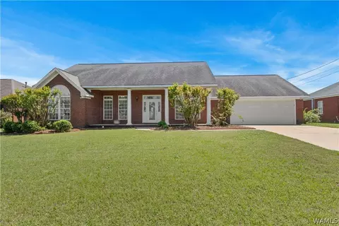 2303 Englewood Dr, Tuscaloosa, AL 35405