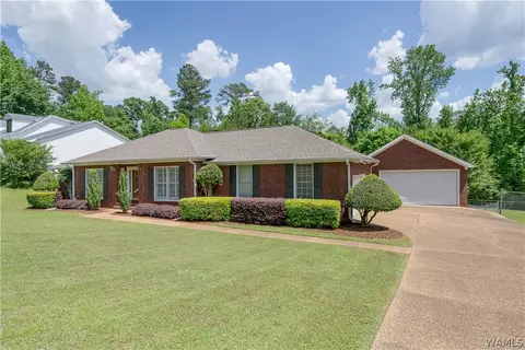 6119 Woodland Forest Dr, Tuscaloosa, AL 35405