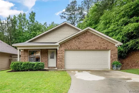 5125 Smithfield Cir, Northport, AL 35473