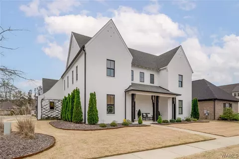 1093 Carleton St, Tuscaloosa, AL 35406