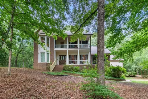 2235 Lakeview Ln SW, Fayette, AL 35555