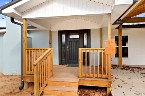 4140 Malone Rd, Northport, AL 35473