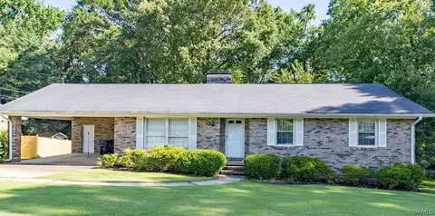 3816 Blackberry Ln, Northport, AL 35473
