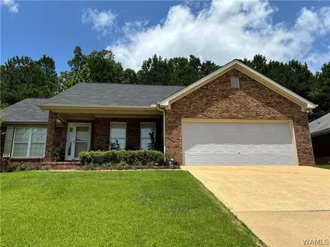 7909 Meadowlake Dr W, Northport, AL 35473