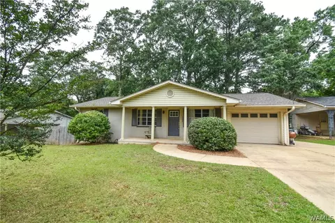 3304 28th Ct, Northport, AL 35476