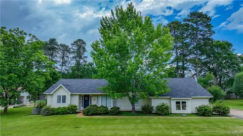 256 17th St NW, Fayette, AL 35555