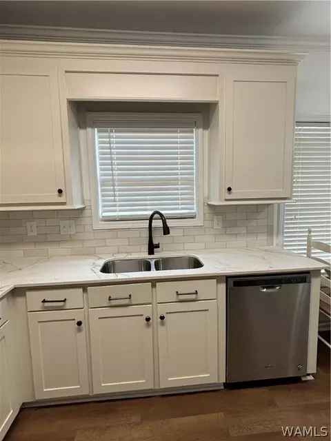 3815 Veranda Ct, Northport, AL 35473