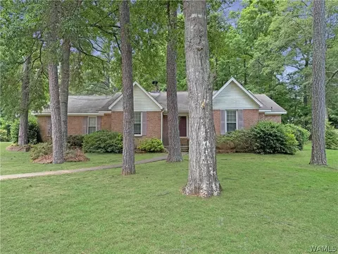 1002 Evans Ct, Tuscaloosa, AL 35404