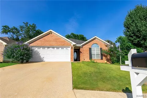 5005 Madison Cir, Northport, AL 35475