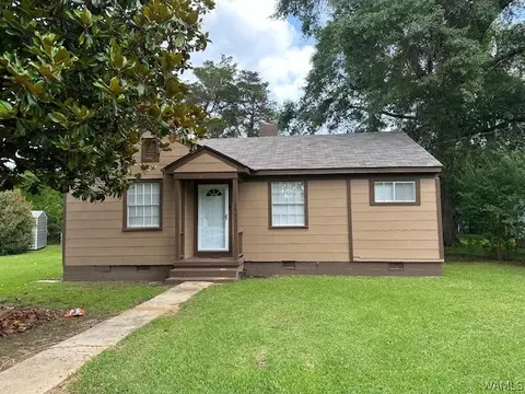 1005 Cedar Crest Dr, Demopolis, AL 36732
