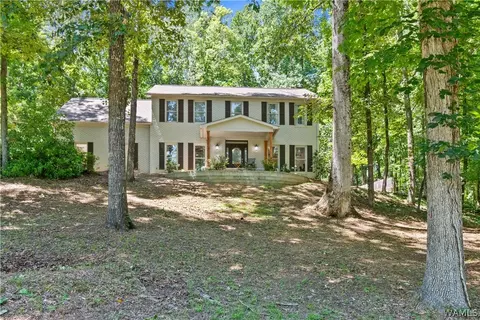 10535 Loganwood Dr, Northport, AL 35473