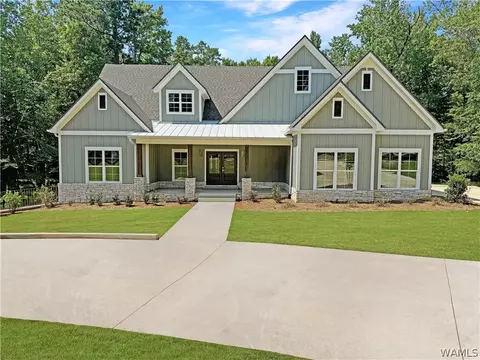 10660 Legacy Point Dr, Northport, AL 35475