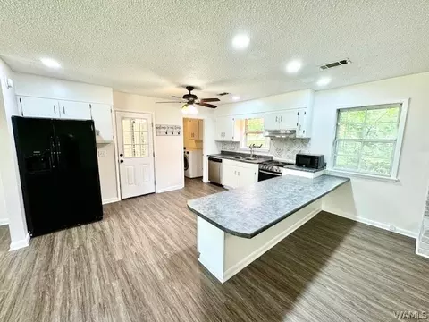 Kitchen - 501 Herbert St, Demopolis, AL 36732 photo 2 of 2