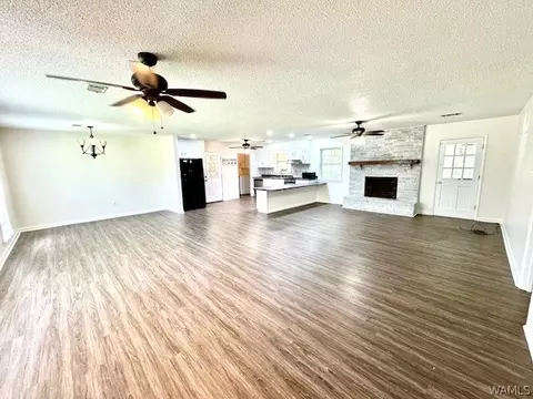 Living - 501 Herbert St, Demopolis, AL 36732 photo 1 of 2