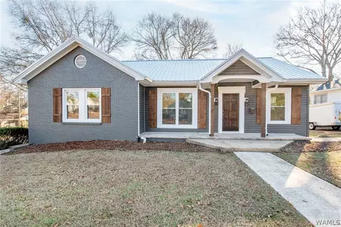 2207 20th St, Northport, AL 35476