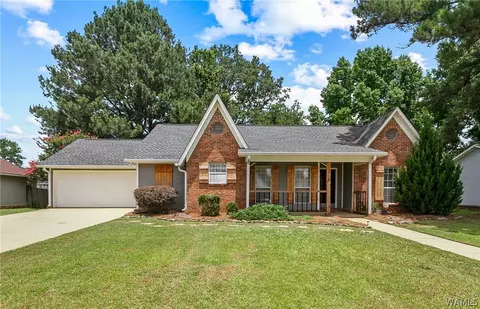 3936 Edgebrook St, Northport, AL 35475