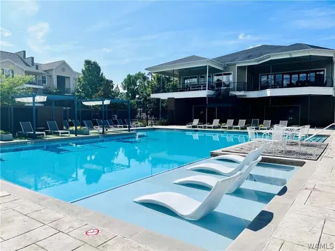 210 15th St E #2, Tuscaloosa, AL 35401