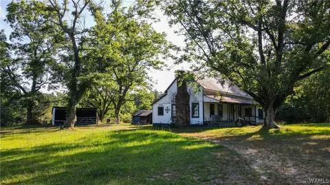 803 Webster Cir, Vernon, AL 35592