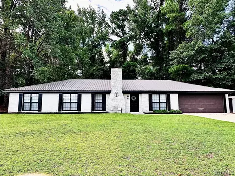 3208 Ontario Dr, Northport, AL 35473