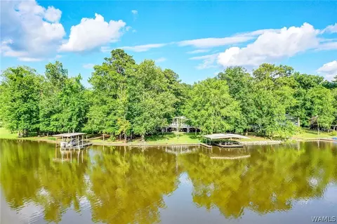 281 Clear Lake Cove Dr, Pickensville, AL 35447