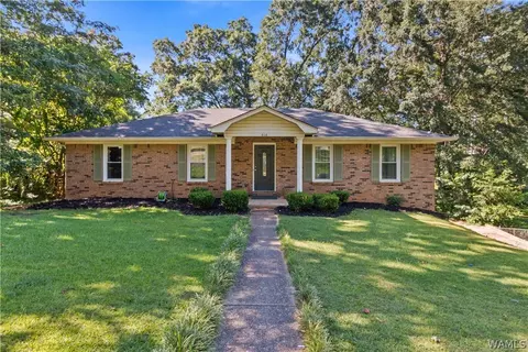 916 Monarch Way, Northport, AL 35473