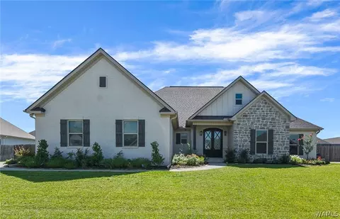 13879 Glenview Dr, Northport, AL 35475
