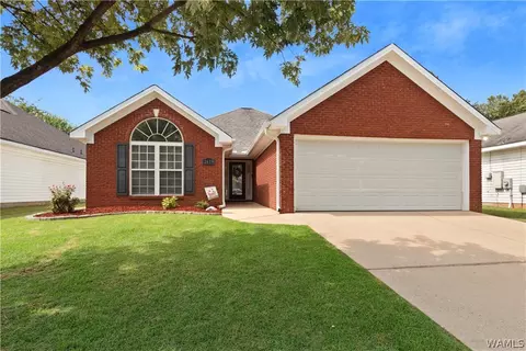 2619 Stardust Dr, Tuscaloosa, AL 35405