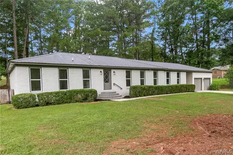4408 Cloverdale Est, Northport, AL 35473