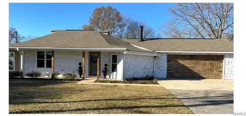 3976 Aspen St, Northport, AL 35475