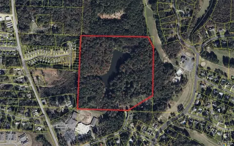 5910 Autumnwood Ln, Tuscaloosa, AL 35405