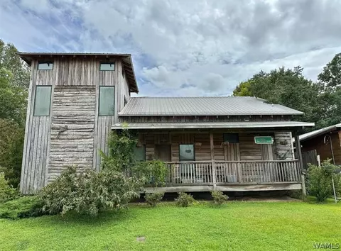 2905 9th St, Northport, AL 35476