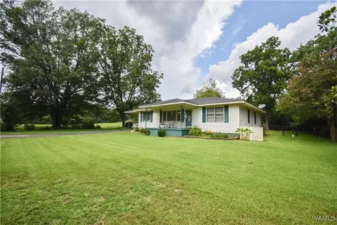 7100 37th St, Northport, AL 35473