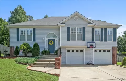 8631 Creekwood Ln, Cottondale, AL 35453