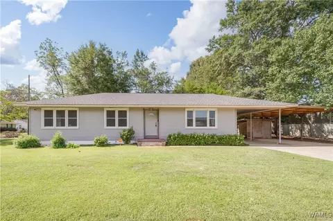 1801 24th St, Northport, AL 35476