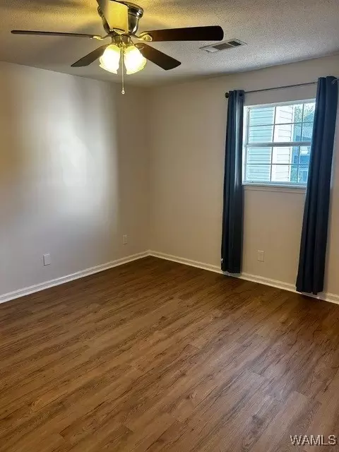 1059 Fairfax Vlg, Tuscaloosa, AL 35406