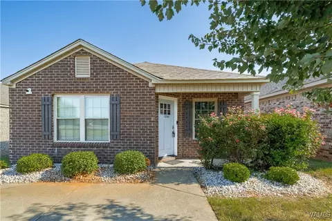 12341 Waterbury Dr, Moundville, AL 35474