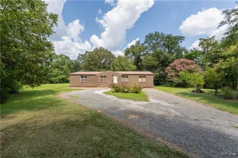 11905 County Line Rd, Moundville, AL 35474