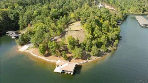 8025 Peninsula Dr, Tuscaloosa, AL 35406