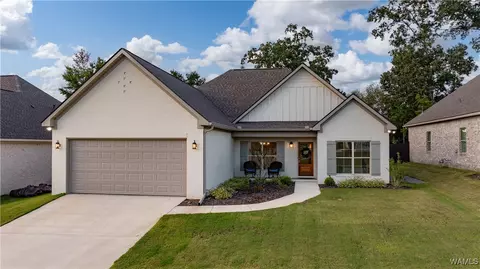 11092 Dooley Cir, Northport, AL 35475