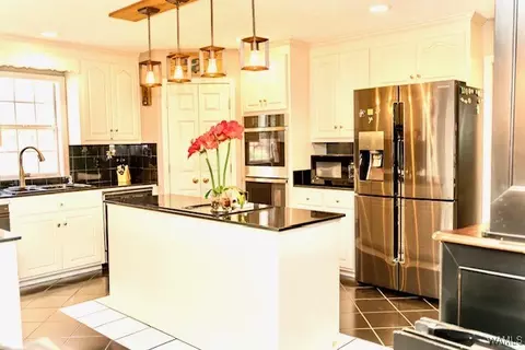 Kitchen - 1415 Forest Brook Dr, Demopolis, AL 36732 photo 1 of 1