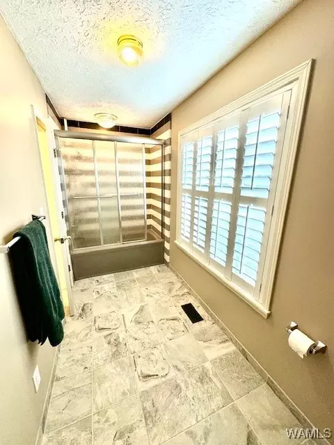 Bath - 1415 Forest Brook Dr, Demopolis, AL 36732 photo 7 of 7