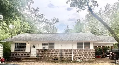 808 E 8th Ave, Linden, AL 36748