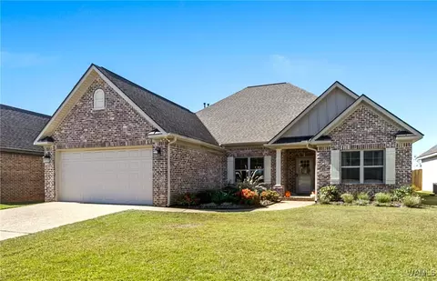 13830 Hemlock Dr, Northport, AL 35475