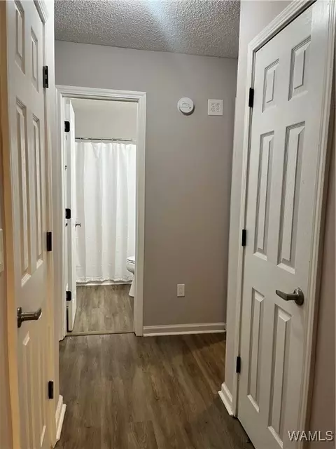 Entry Way - 702 Lakeview Dr, Dothan, AL 36301 photo 1 of 1