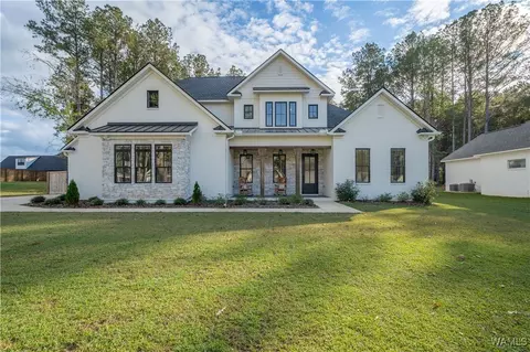 11908 Highpoint Cir, Northport, AL 35475