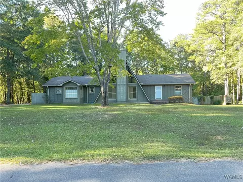 1106 Elm St NE, Aliceville, AL 35442